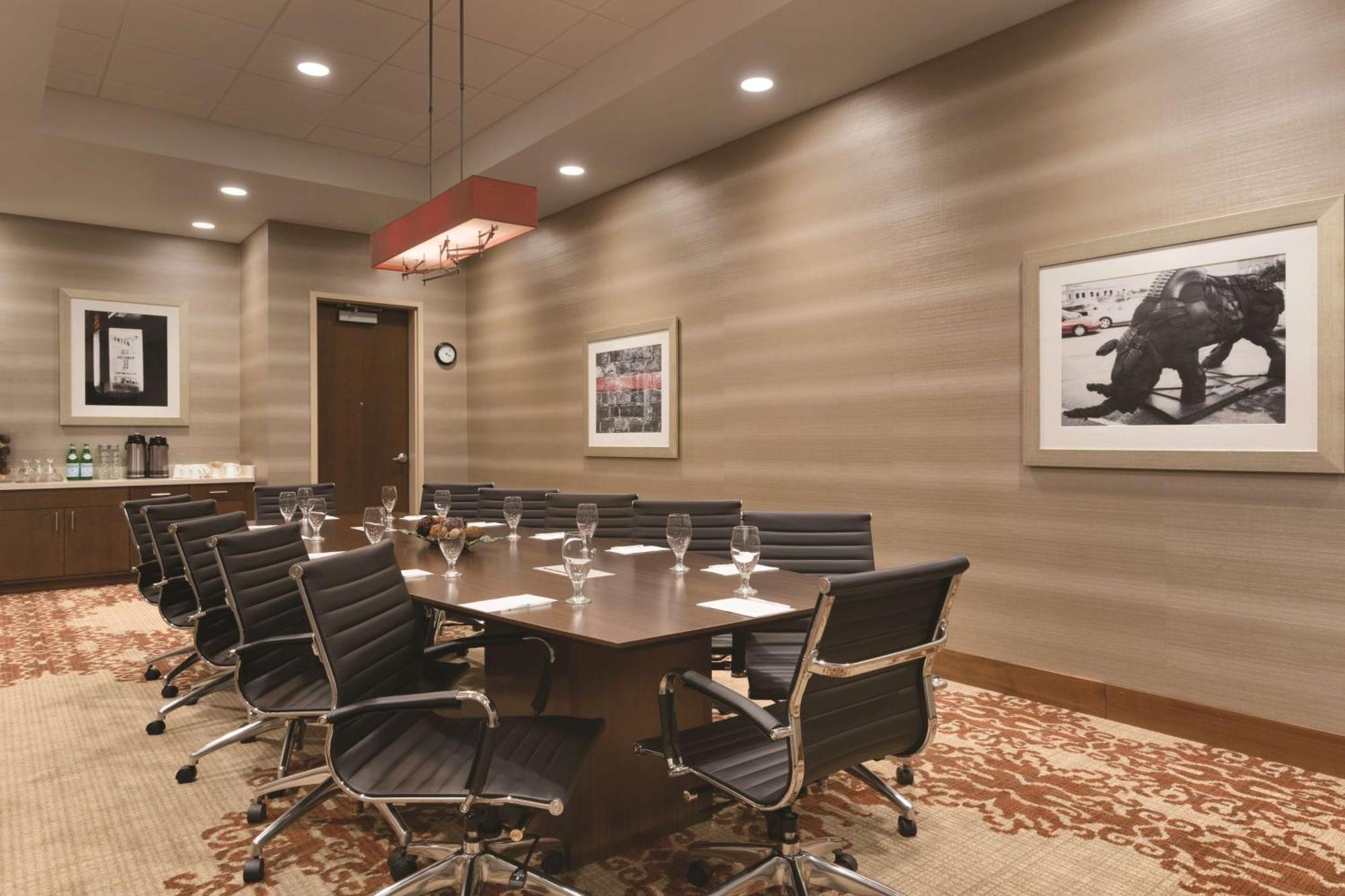 נורת' קנטון Embassy Suites By Hilton Akron Canton Airport מראה חיצוני תמונה